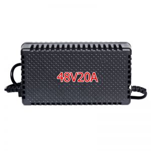 Sạc xe máy điện 48V20Ah