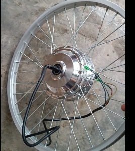 Động cơ YC Trước phanh cơ kèm vành 20 Nhôm trắng